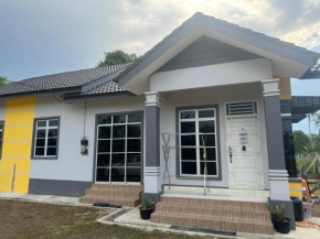 SYAZANA Homestay 706